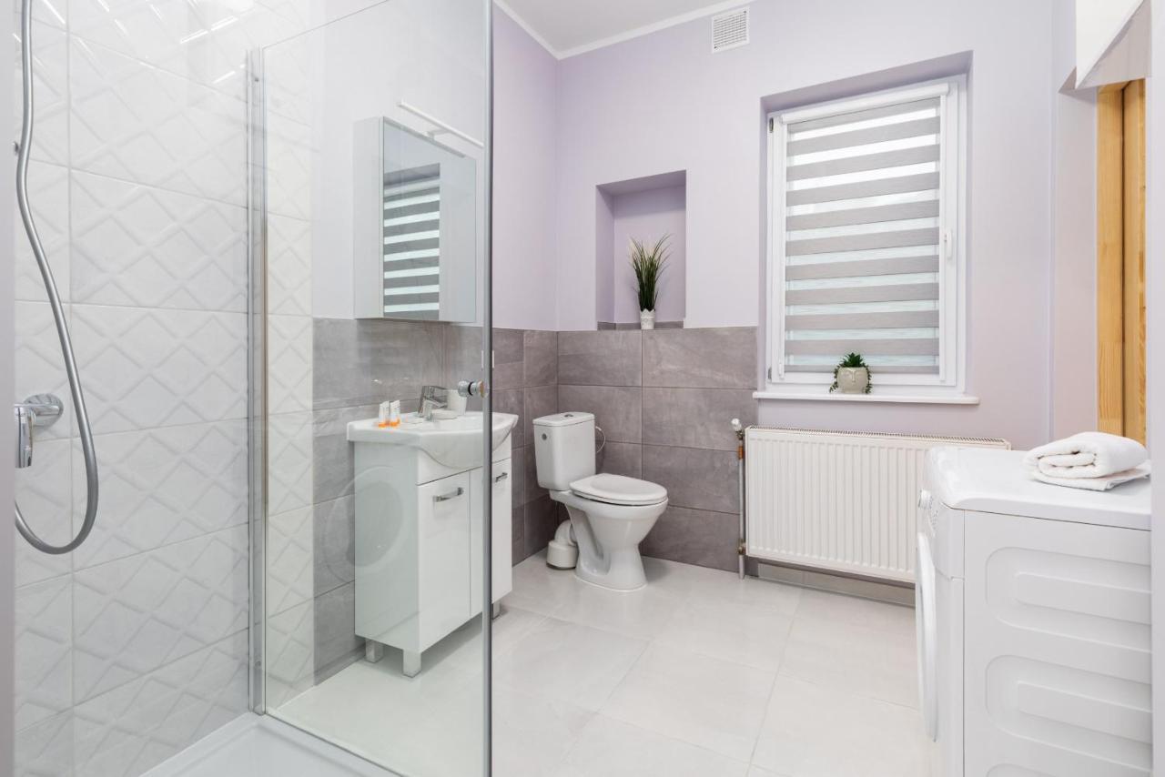 Spacious Apartment Near Wolin National Park By Noclegi Renters Мендзиздрое Екстериор снимка